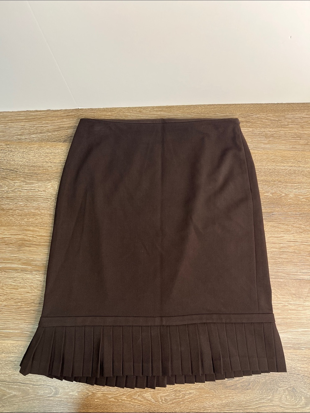 Andrea Viccaro Brown Pleated Hem Pencil Skirt Size 8 Career Chic